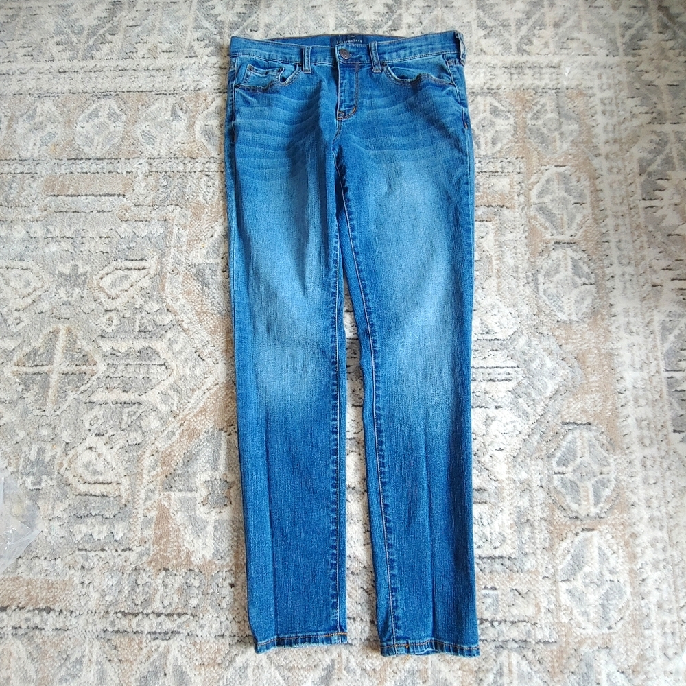 Aeropostale medium wash jeans straight leg